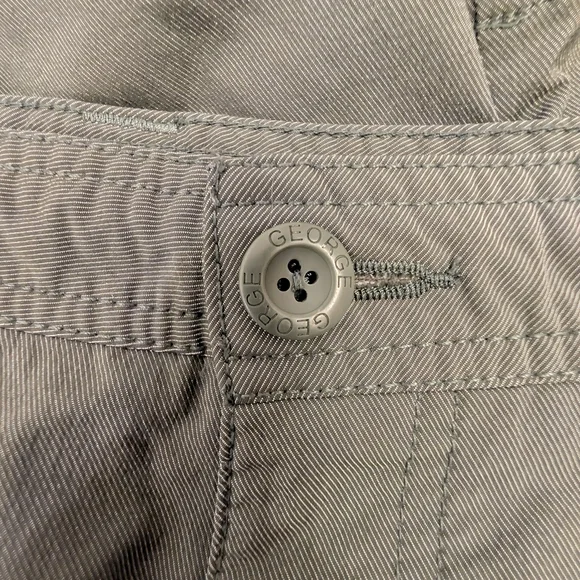 George Men's Dark Green Cargo Shorts - Picture 4 of 7